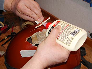 Sitar repair - Adhesive work 10